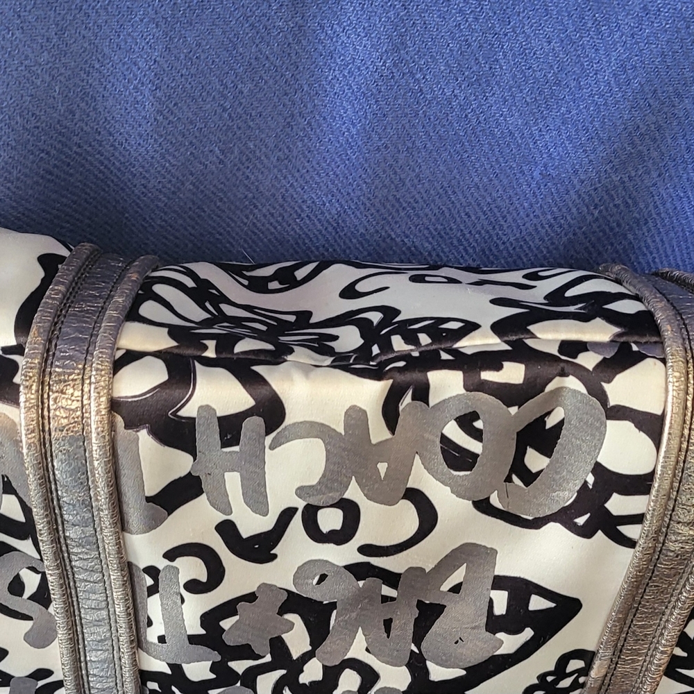 Coach Women's Graphic Tote Bag - Black and Cream - Picture 4 of 15